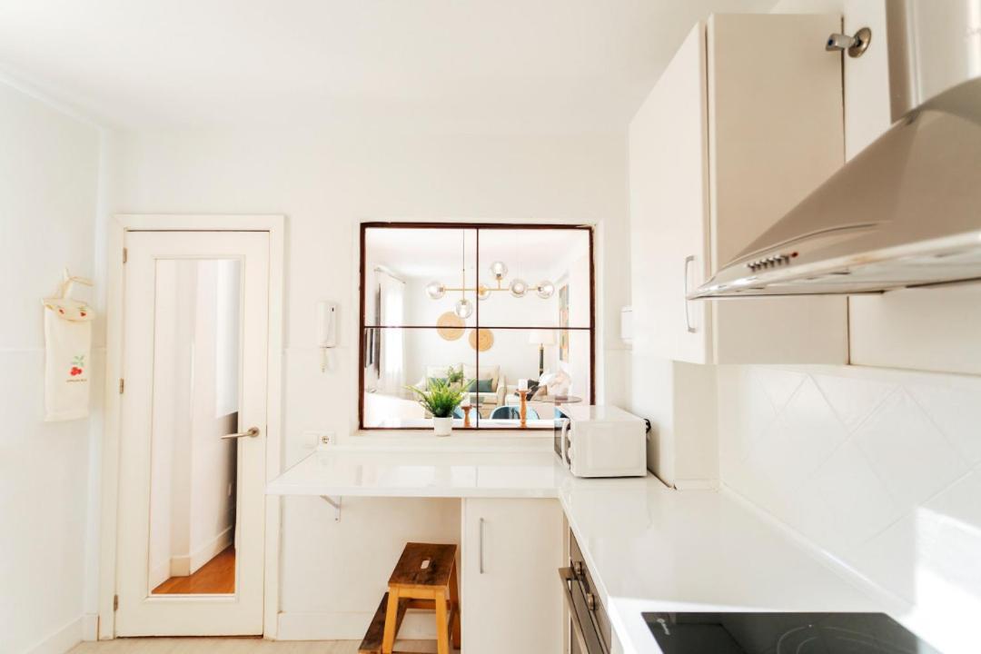 Minty Stay 3Bd Apartment - Triana Seville Exterior photo