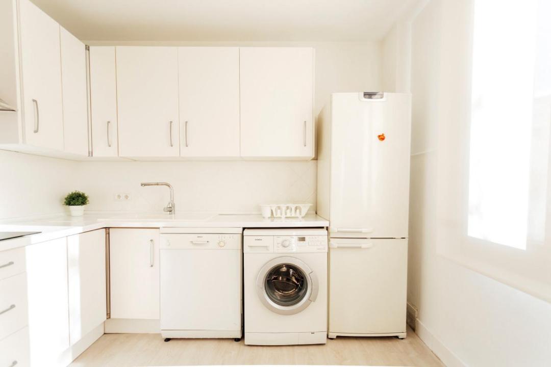 Minty Stay 3Bd Apartment - Triana Seville Exterior photo