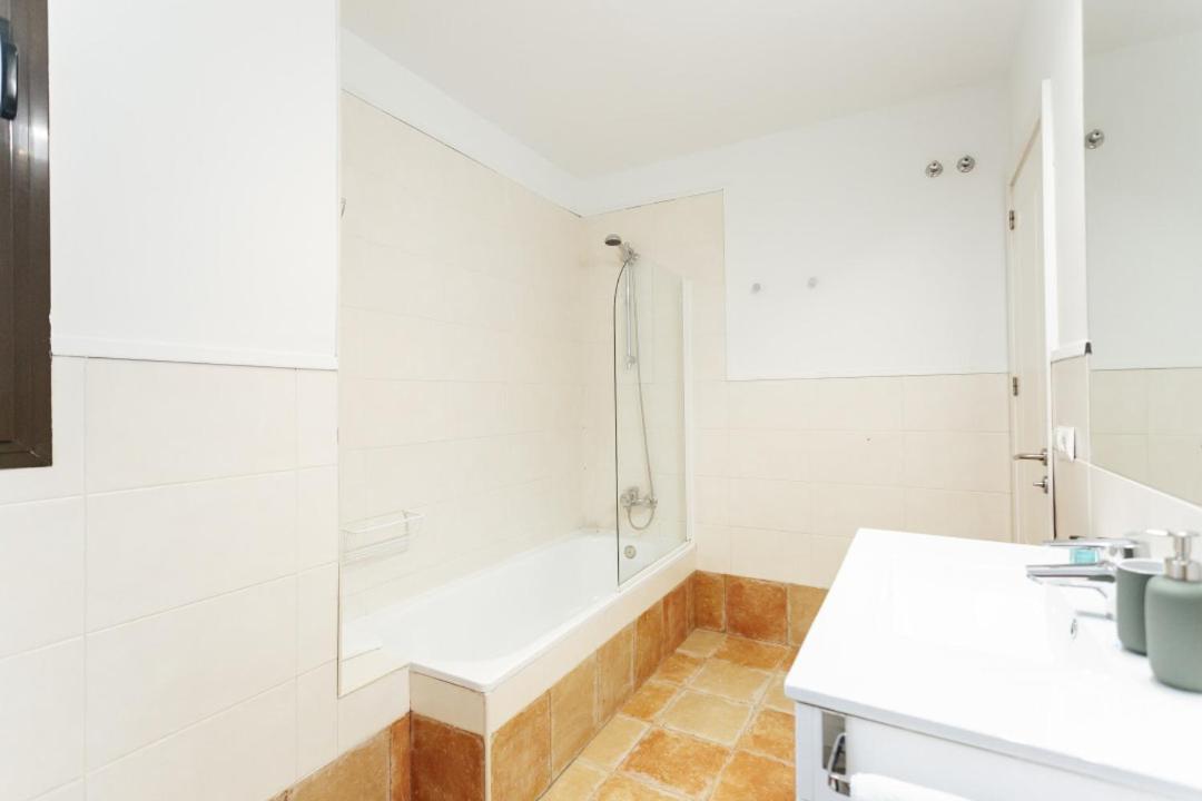 Minty Stay 3Bd Apartment - Triana Seville Exterior photo