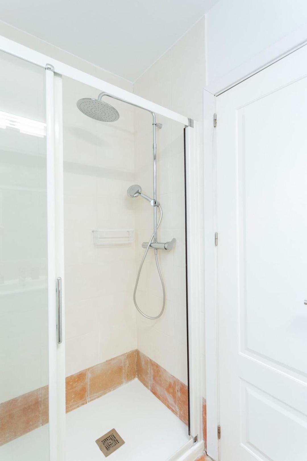 Minty Stay 3Bd Apartment - Triana Seville Exterior photo